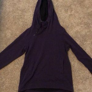 lululemon scuba pullover size 8